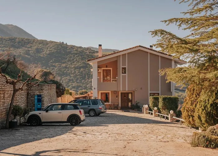 Anerada Otel Kalavryta